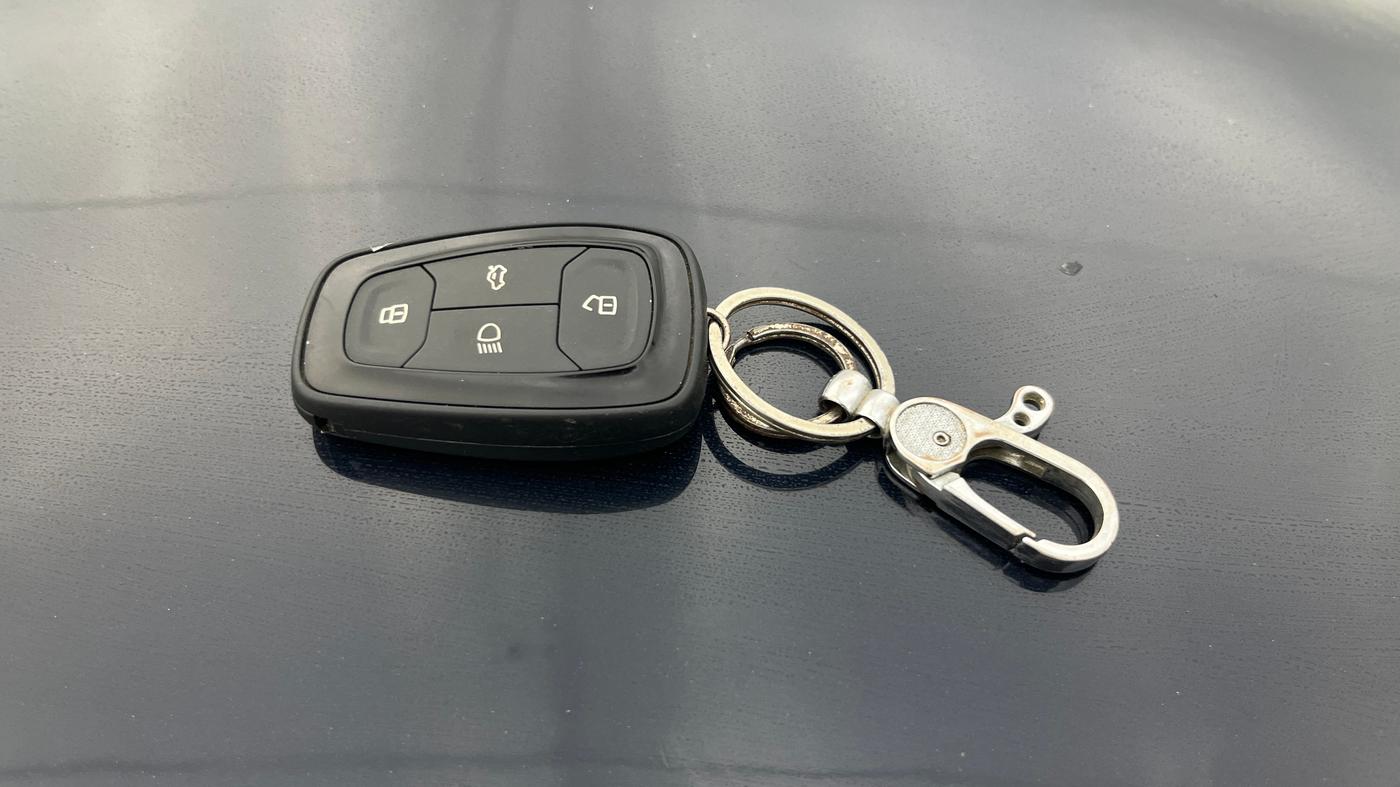 2022 Tata TIGOR XZ CNG, CNG, Manual, 65,101 km, Key Close Up