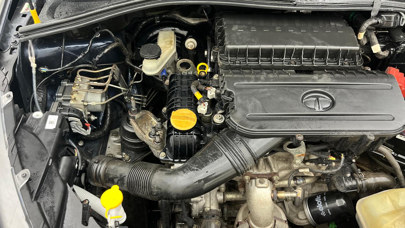 2022 Tata TIGOR XZ CNG, CNG, Manual, 65,101 km, Engine View - Right