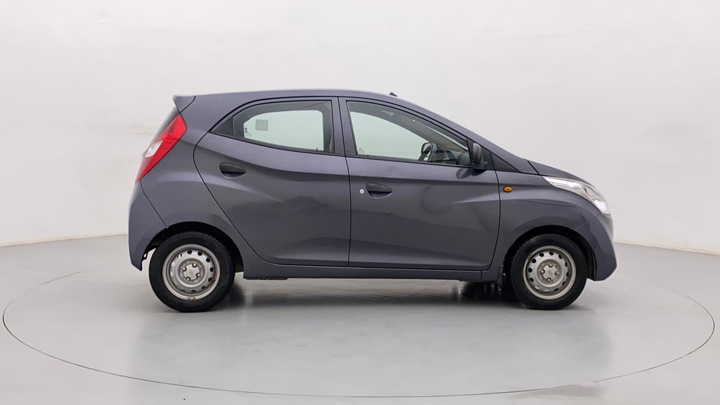 2017 Hyundai Eon ERA PLUS (O), Petrol, Manual, 31,799 km, Right Side View