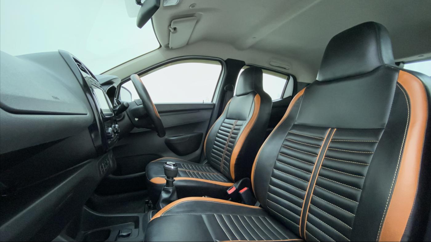 2018 Renault Kwid 1.0 RXT Opt, Petrol, Manual, 17,371 km, Right Side Front Door Cabin