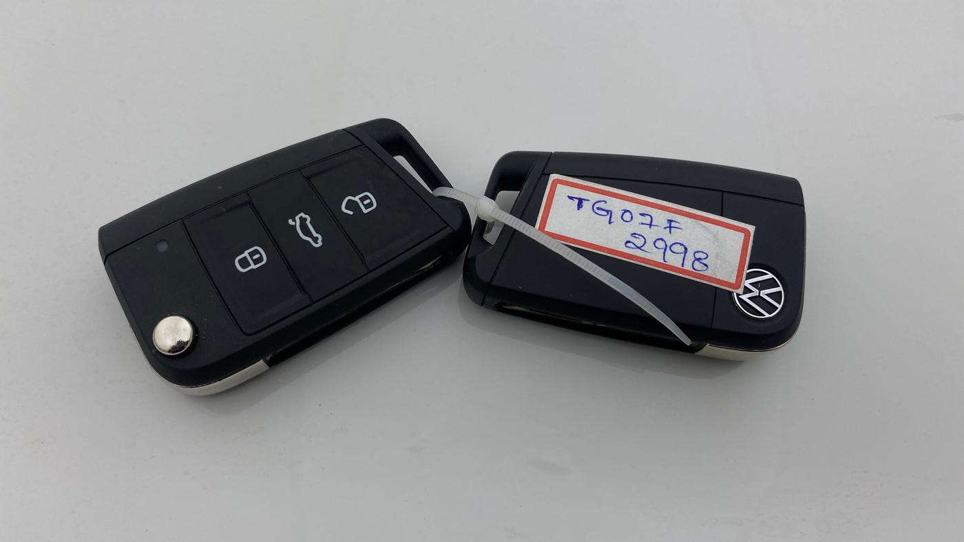 2024 Volkswagen TAIGUN COMFORTLINE 1.0 TSI MT, Petrol, Manual, 14,924 km, Key Close Up
