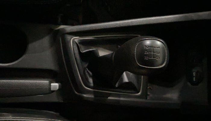 2018 Hyundai Elite i20 MAGNA EXECUTIVE 1.2, Petrol, Manual, 3,990 km, Gear Lever