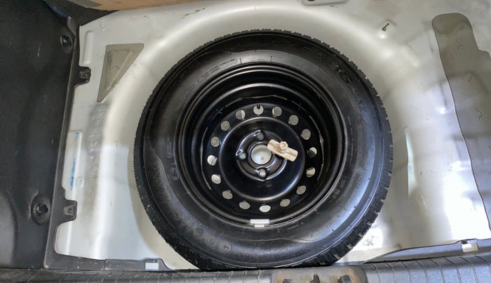 2018 Hyundai Elite i20 MAGNA EXECUTIVE 1.2, Petrol, Manual, 3,990 km, Spare Tyre