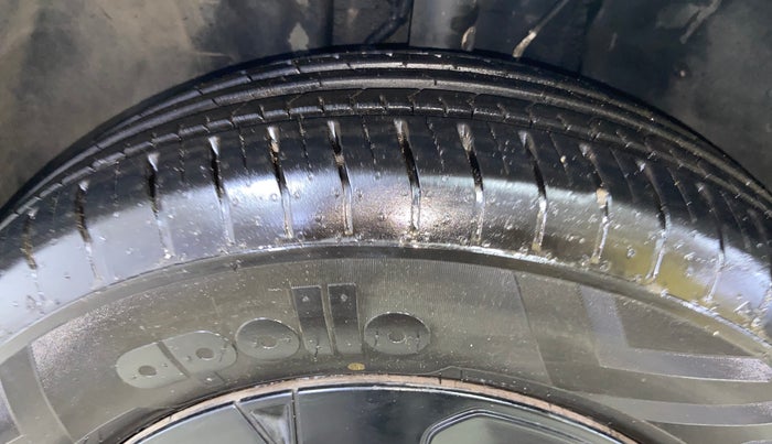 2022 Tata PUNCH ADVENTURE MT, Petrol, Manual, 56,215 km, Left Front Tyre Tread