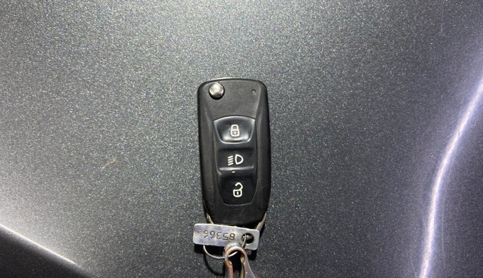 2022 Tata PUNCH ADVENTURE MT, Petrol, Manual, 56,215 km, Key Close Up