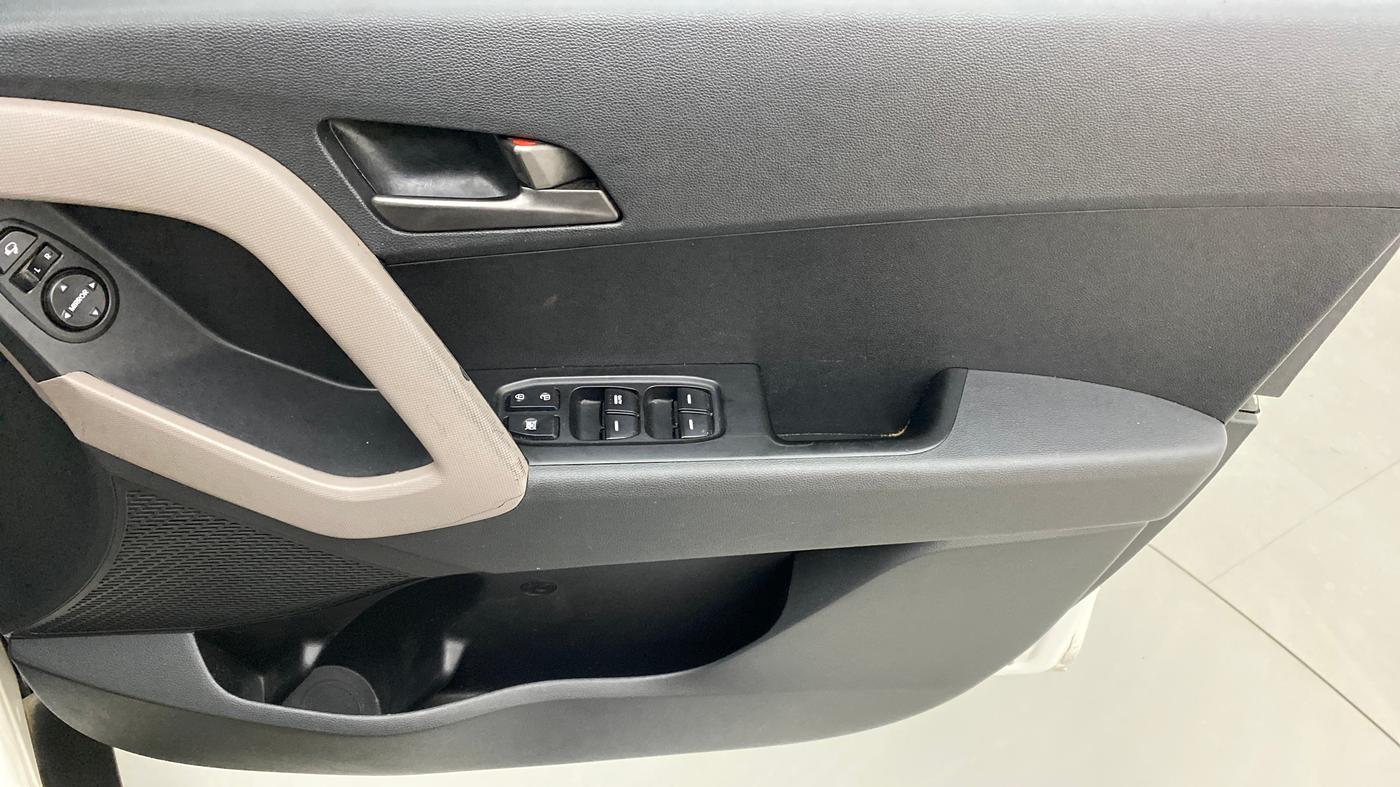 2017 Hyundai Creta SX PLUS 1.6 PETROL, Petrol, Manual, 72,595 km, Driver Side Door Panels Control