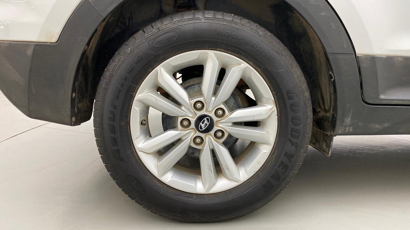 2017 Hyundai Creta SX PLUS 1.6 PETROL, Petrol, Manual, 72,595 km, Right Rear Wheel