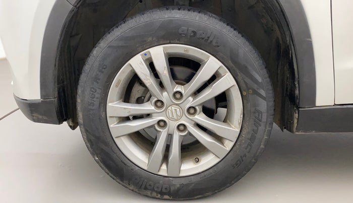 2016 Maruti Vitara Brezza ZDI PLUS, Diesel, Manual, 70,073 km, Left Front Wheel