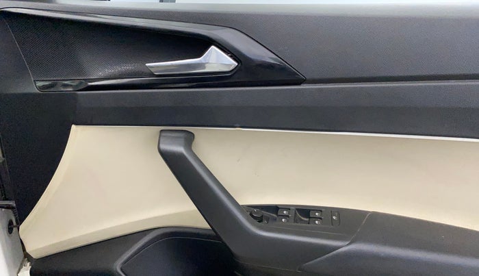 2022 Skoda SLAVIA STYLE 1.0L TSI MT, Petrol, Manual, 58,076 km, Driver Side Door Panels Control