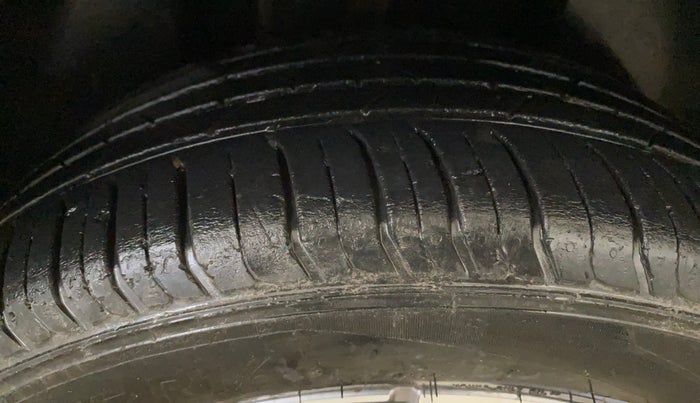 2022 Skoda SLAVIA STYLE 1.0L TSI MT, Petrol, Manual, 58,076 km, Right Rear Tyre Tread