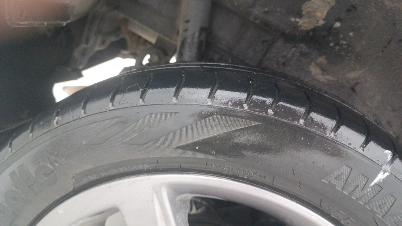 2015 Maruti Wagon R 1.0 VXI, Petrol, Manual, 1,31,002 km, Right Rear Tyre Tread