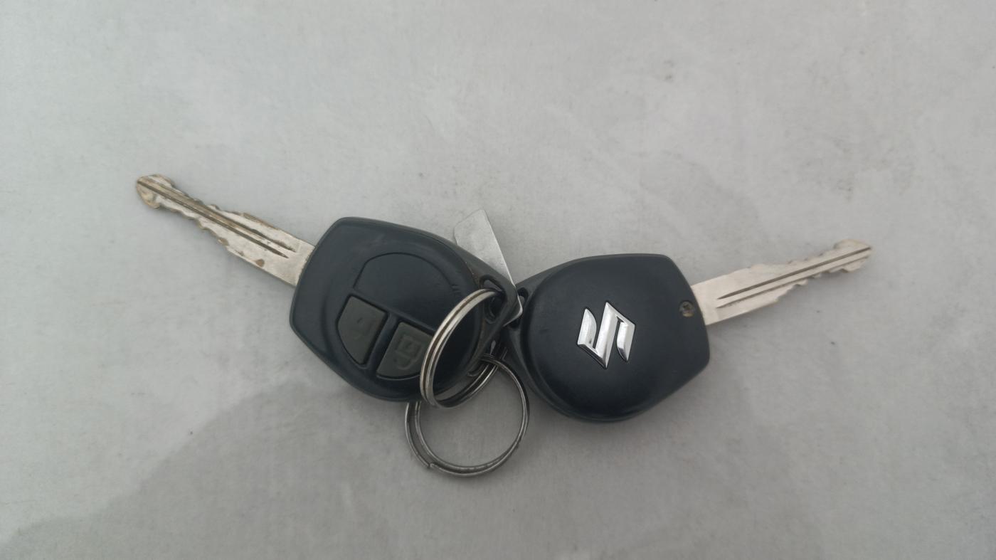 2015 Maruti Wagon R 1.0 VXI, Petrol, Manual, 1,31,002 km, Key Close Up