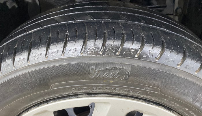 2022 Maruti Vitara Brezza VXI AT SHVS, Petrol, Automatic, 28,419 km, Right Front Tyre Tread