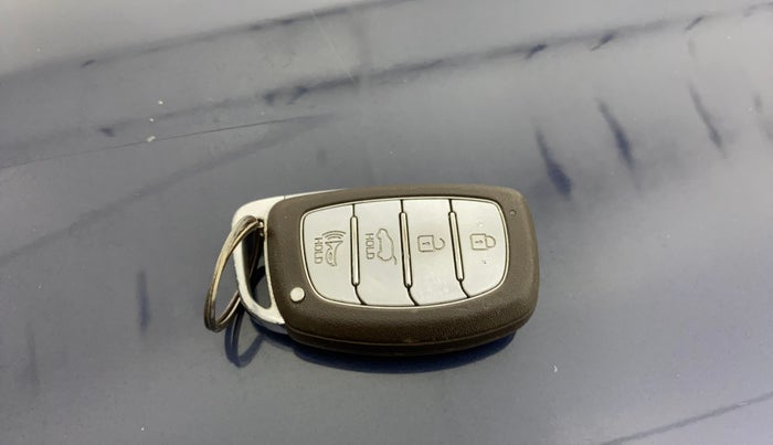 2019 Hyundai VENUE SX PLUS 1.0 TURBO DCT, Petrol, Automatic, 43,723 km, Key Close Up