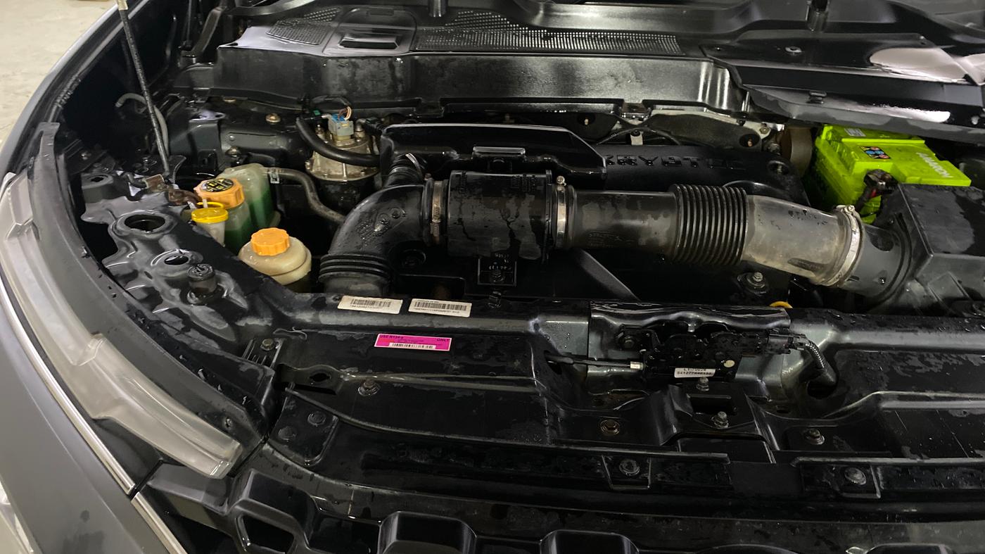 2019 Tata Harrier XZ 2.0L, Diesel, Manual, 72,373 km, Engine View - Right