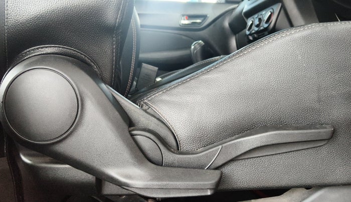 2018 Maruti Swift VXI, Petrol, Manual, 39,076 km, Driver Side Adjustment Panel