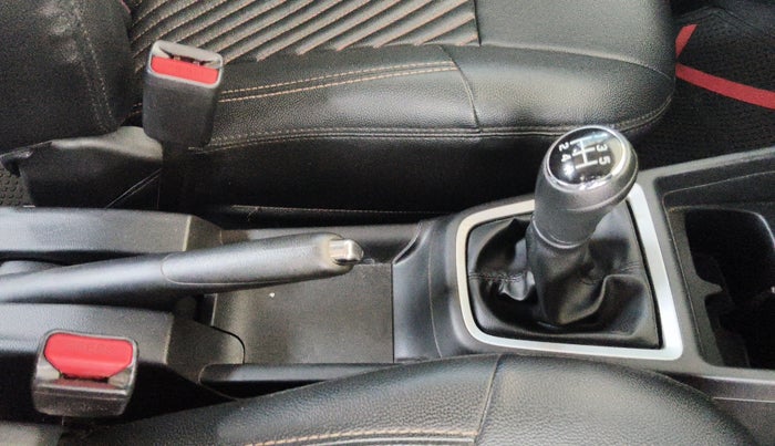 2018 Maruti Swift VXI, Petrol, Manual, 39,076 km, Gear Lever