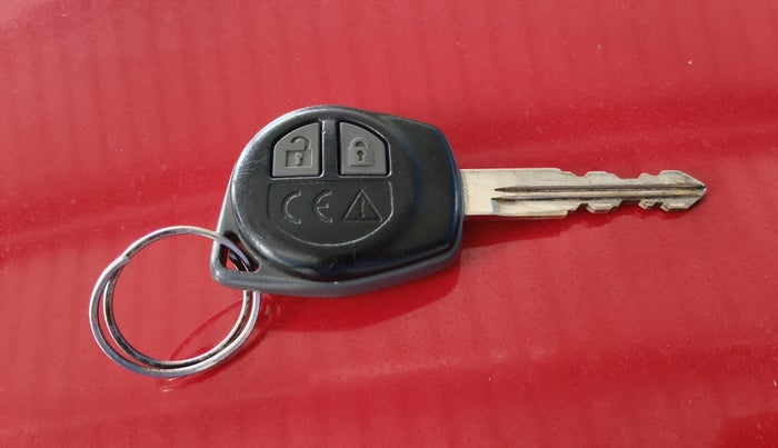 2018 Maruti Swift VXI, Petrol, Manual, 39,076 km, Key Close Up