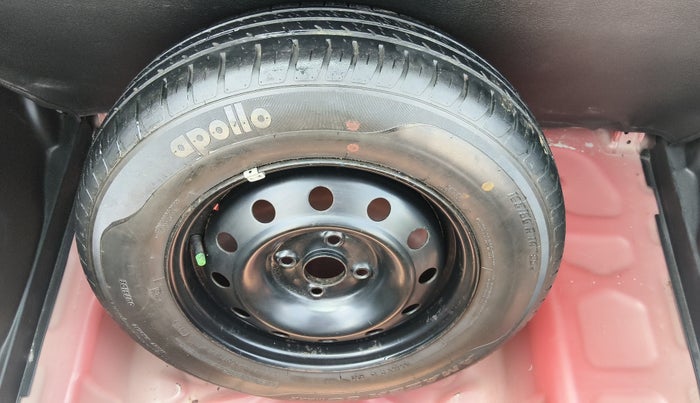 2018 Maruti Swift VXI, Petrol, Manual, 39,076 km, Spare Tyre