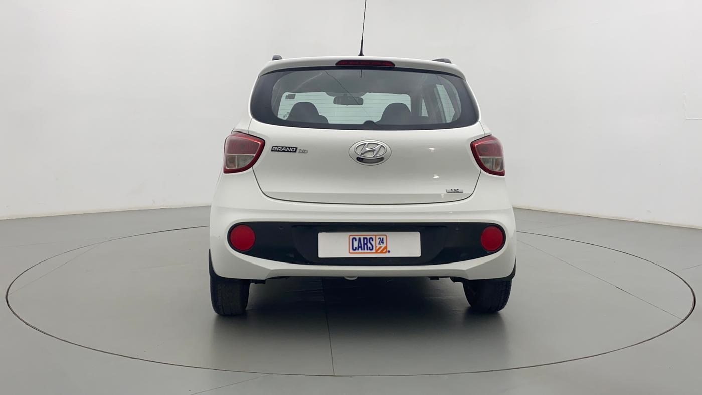 2017 Hyundai Grand i10 Sportz(O) 1.2 MT, Petrol, Manual, 1,00,951 km, Back/Rear View