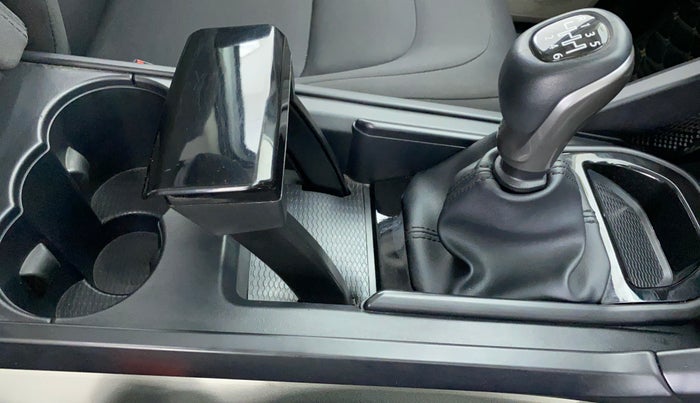 2021 Tata Safari XE 2.0 KRYOTEC, Diesel, Manual, 18,390 km, Gear Lever
