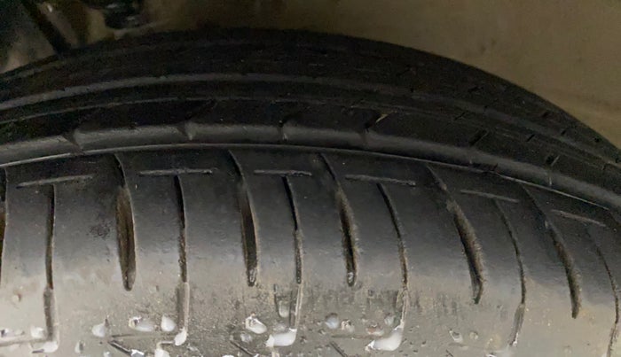 2018 Maruti IGNIS DELTA 1.2 AMT, Petrol, Automatic, 49,158 km, Left Front Tyre Tread