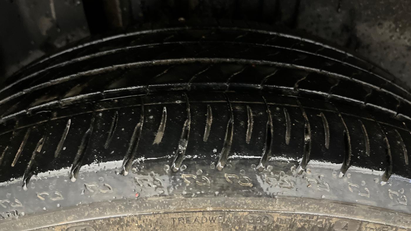 2021 MG HECTOR PLUS SHARP 1.5 PETROL TURBO DCT 6-STR, Petrol, Automatic, 88,872 km, Right Rear Tyre Tread