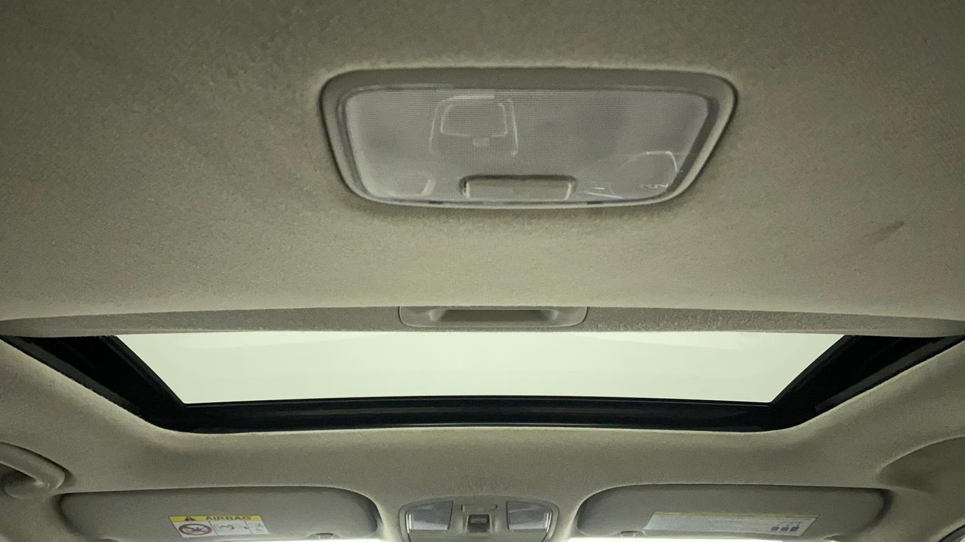 2022 KIA SONET HTX 1.0 IMT, CNG, Manual, 30,117 km, Moonroof/ Sunroof