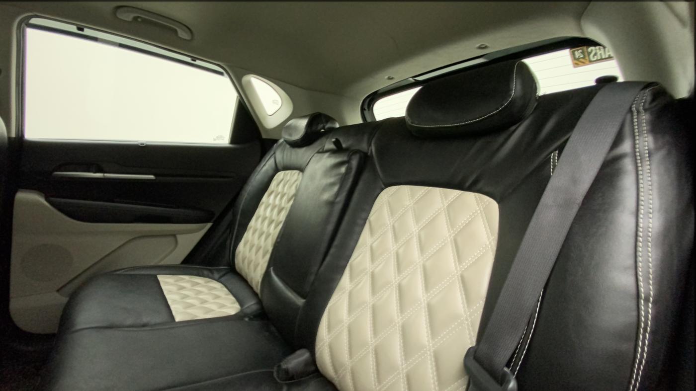 2022 KIA SONET HTX 1.0 IMT, CNG, Manual, 30,117 km, Right Side Rear Door Cabin