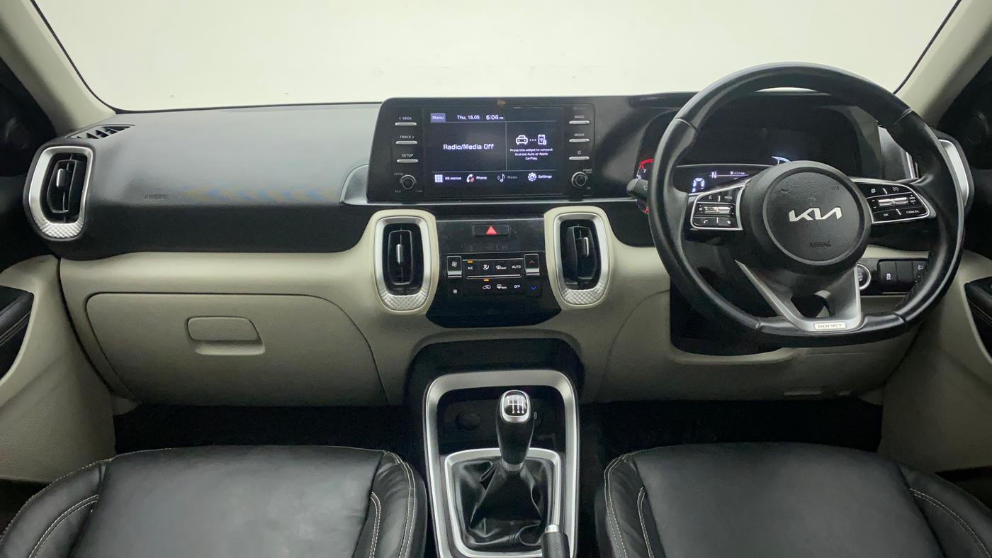 2022 KIA SONET HTX 1.0 IMT, CNG, Manual, 30,117 km, Dashboard