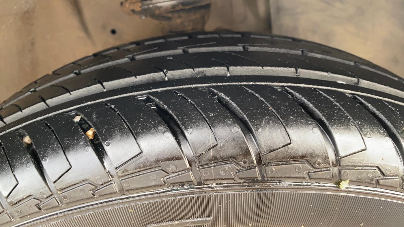 2017 Maruti IGNIS SIGMA 1.2, Petrol, Manual, 27,750 km, Right Front Tyre Tread