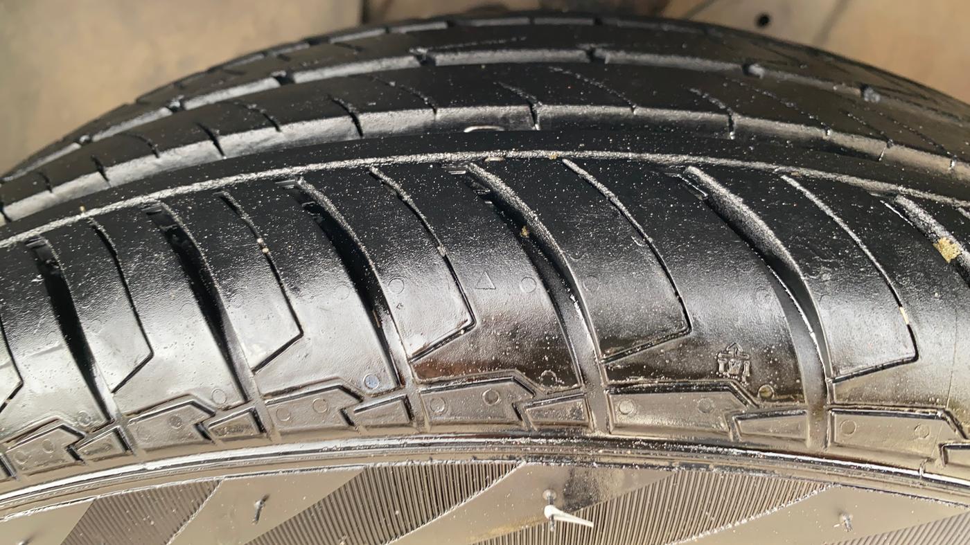 2017 Maruti IGNIS SIGMA 1.2, Petrol, Manual, 27,750 km, Left Front Tyre Tread