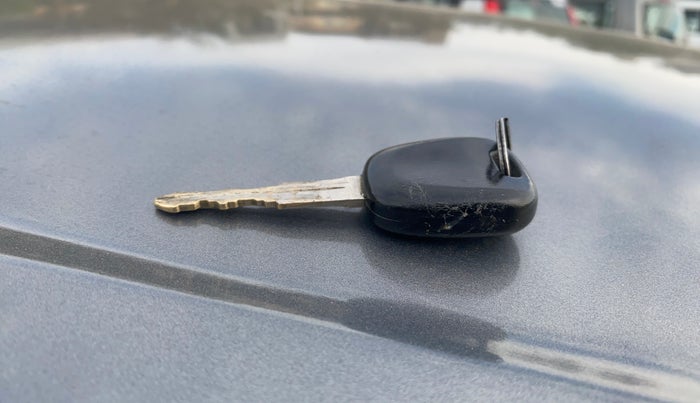 2017 Maruti IGNIS SIGMA 1.2, Petrol, Manual, 27,592 km, Key Close Up