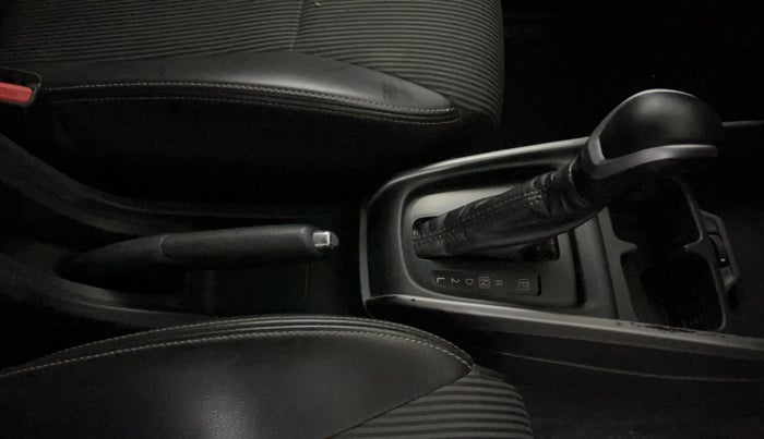 2021 Maruti XL6 ZETA AT, Petrol, Automatic, 60,970 km, Gear Lever