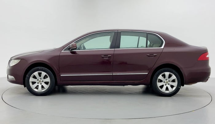 2012 Skoda Superb ELEGANCE 1.8 TSI AT, Petrol, Automatic, 49,890 km, Left Side