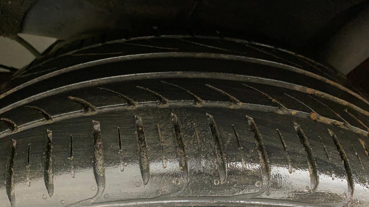 2017 Maruti Baleno RS 1.0 PETROL, Petrol, Manual, 79,738 km, Left Rear Tyre Tread