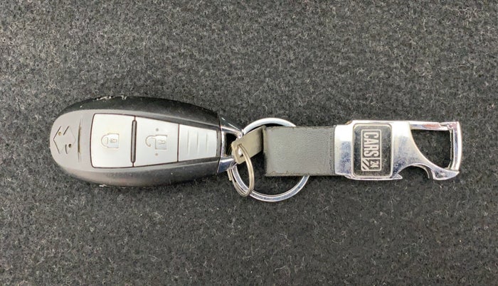 2017 Maruti Baleno RS 1.0 PETROL, Petrol, Manual, 79,738 km, Key Close Up