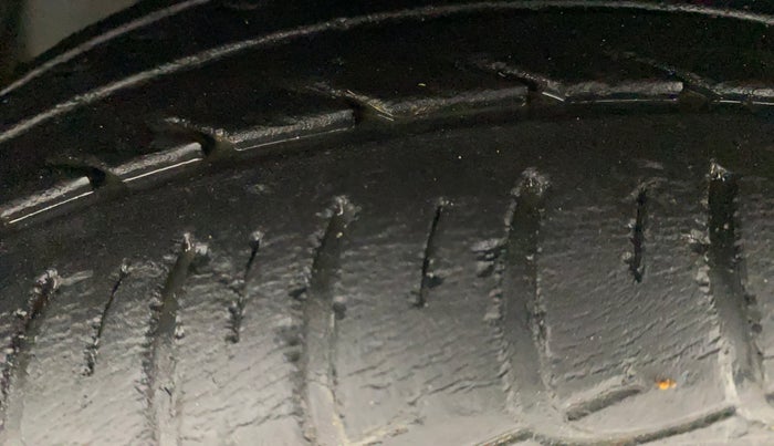 2019 Tata Tiago XZA PLUS PETROL, Petrol, Automatic, 27,195 km, Left Front Tyre Tread