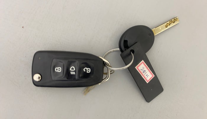 2019 Tata Tiago XZA PLUS PETROL, Petrol, Automatic, 27,195 km, Key Close Up