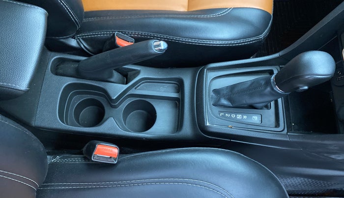 2022 Toyota URBAN CRUISER HIGH GRADE AT, Petrol, Automatic, 22,090 km, Gear Lever