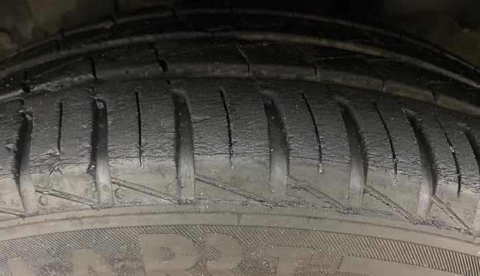 2021 Renault Kwid RXT 1.0 AMT (O), Petrol, Automatic, 31,286 km, Left Front Tyre Tread