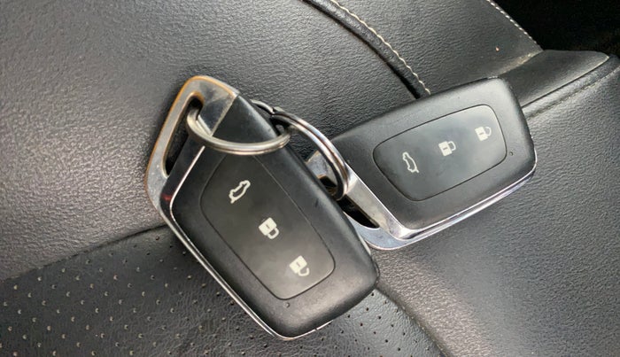 2020 MG HECTOR SHARP 2.0 DIESEL, Diesel, Manual, 82,816 km, Key Close Up