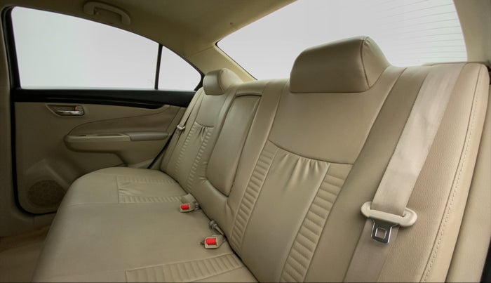 2017 Maruti Ciaz SIGMA 1.4 VVT, Petrol, Manual, 75,398 km, Right Side Rear Door Cabin