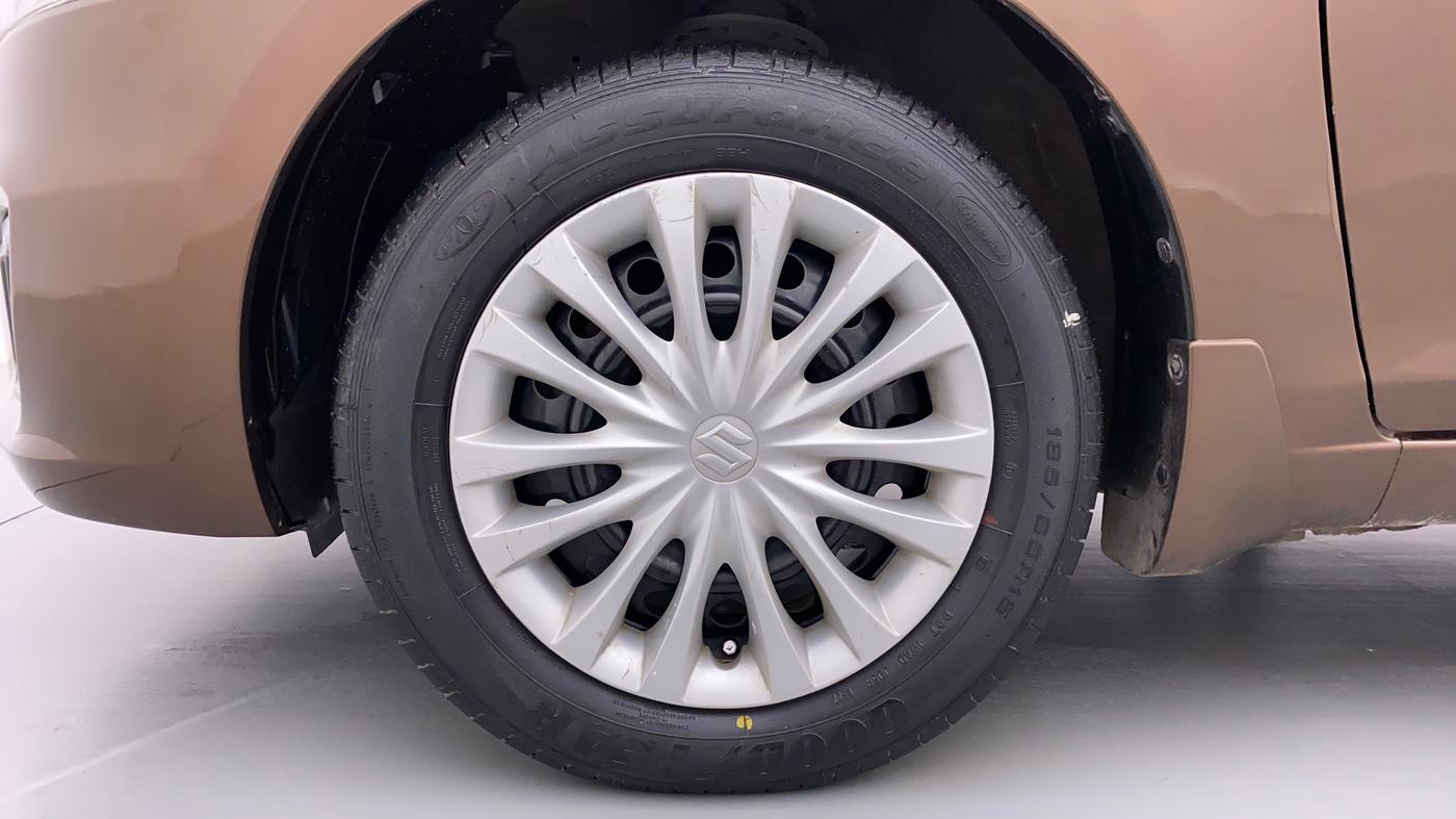 2017 Maruti Ciaz SIGMA 1.4 VVT, Petrol, Manual, 75,398 km, Left Front Wheel
