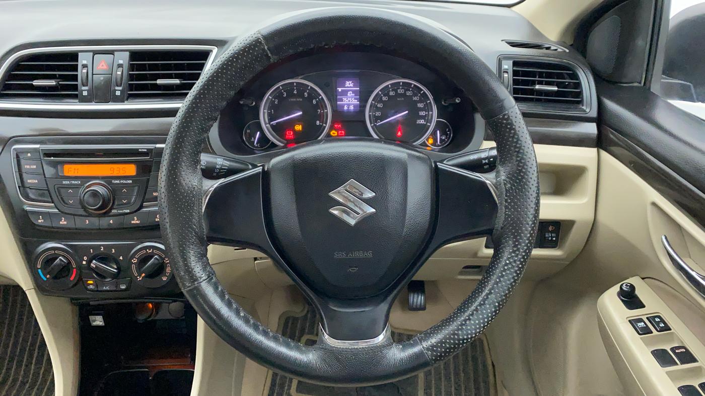 2017 Maruti Ciaz SIGMA 1.4 VVT, Petrol, Manual, 75,398 km, Steering Wheel Close Up