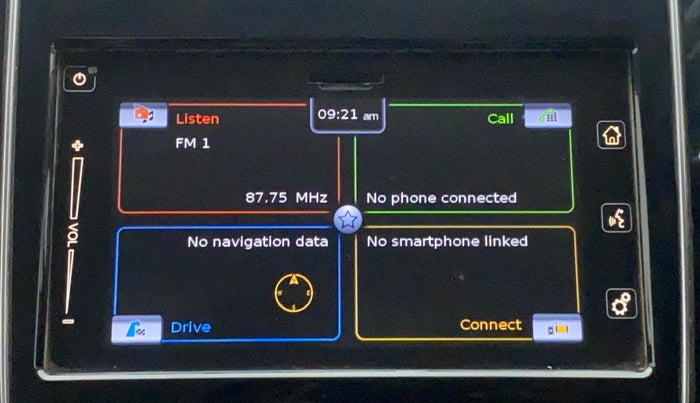 2017 Maruti Dzire ZXI PLUS, Petrol, Manual, 30,881 km, Infotainment System