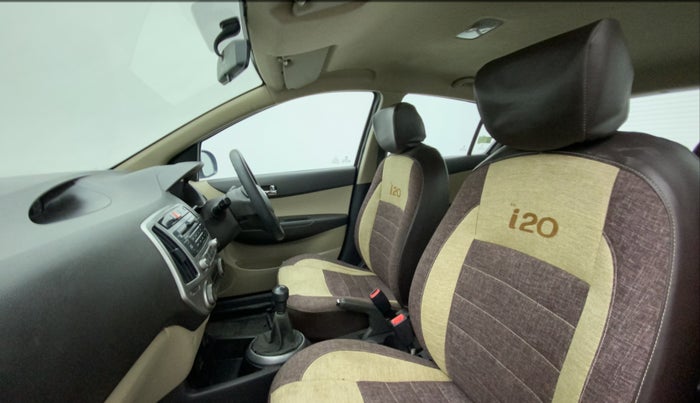 2014 Hyundai i20 MAGNA (O) 1.2, Petrol, Manual, 60,375 km, Right Side Front Door Cabin