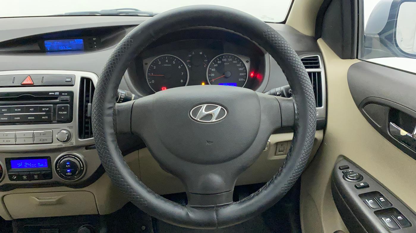 2014 Hyundai i20 MAGNA (O) 1.2, Petrol, Manual, 60,375 km, Steering Wheel Close Up