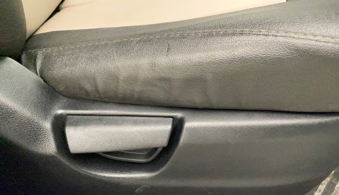 2019 Hyundai NEW SANTRO SPORTZ AMT, Petrol, Automatic, 16,757 km, Driver Side Adjustment Panel
