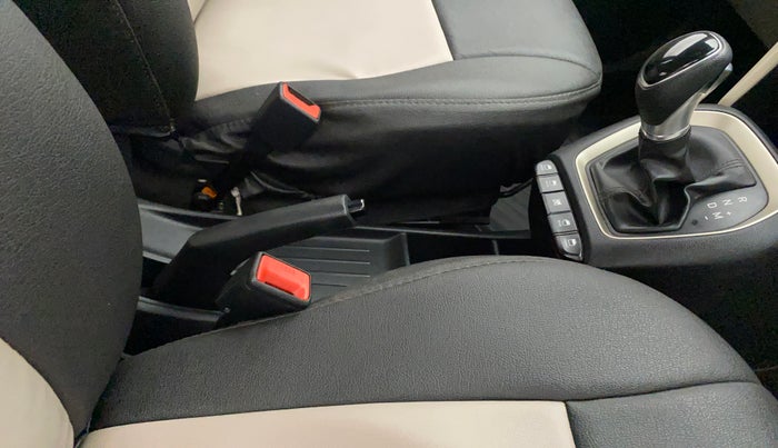 2019 Hyundai NEW SANTRO SPORTZ AMT, Petrol, Automatic, 16,757 km, Gear Lever